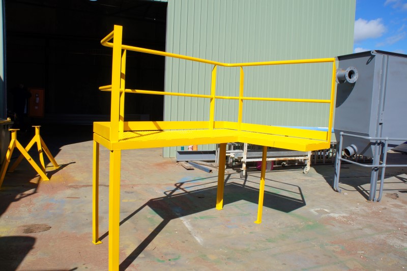 Welding platform